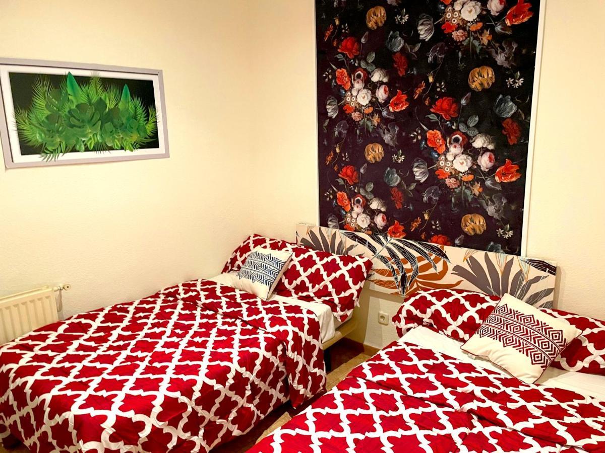 マドリード Sol Montera & Parking Tph Bed & Breakfast エクステリア 写真